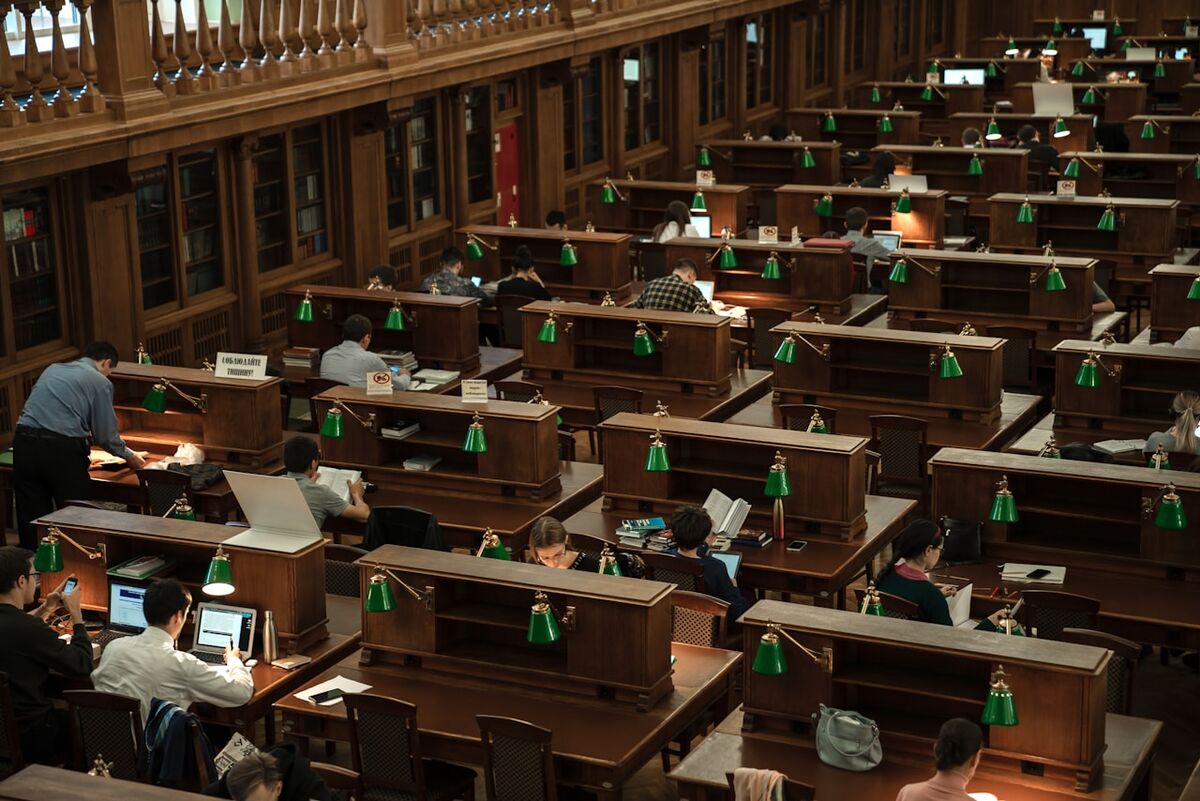 Group reading activity for English language learners