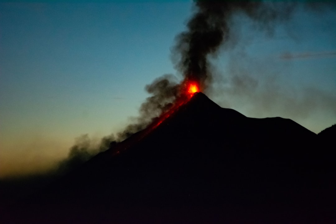 Volcanoes - English learning resource for students