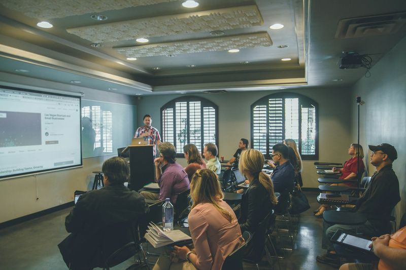 ESL speaking activities during a projector-led classroom presentation