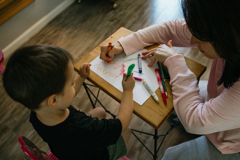 Beginner ESL writing prompts for new English learners