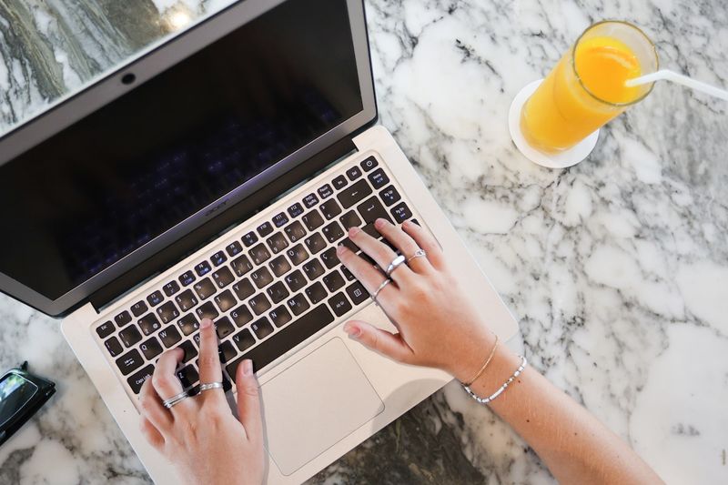 Digital tools deliver comprehensible input to English learners at home