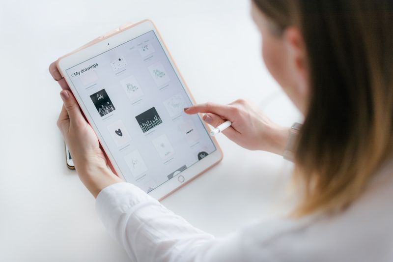 Digital ESL flashcards app on a tablet for English vocabulary practice