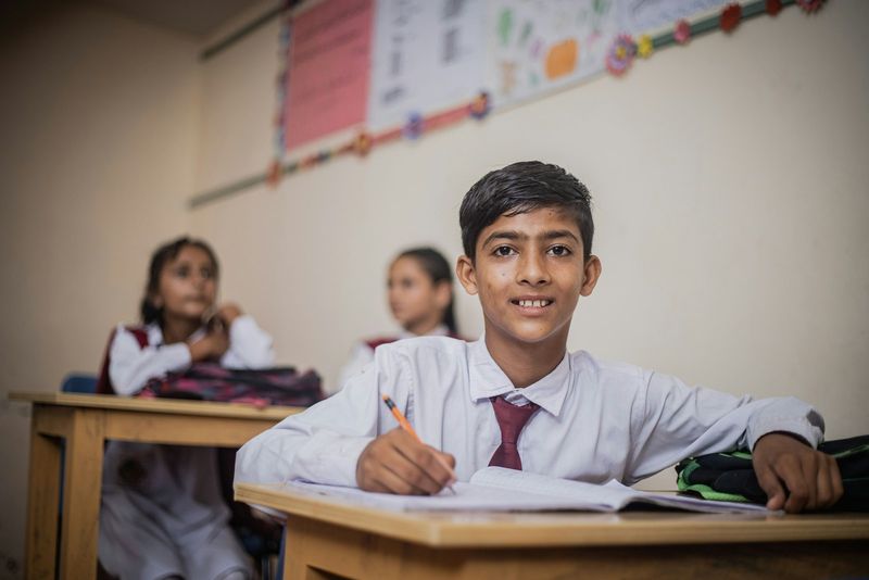 Confident student self-assessing learning during formative assessment