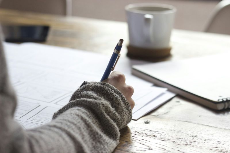 Correcting present perfect tense mistakes in a student's writing