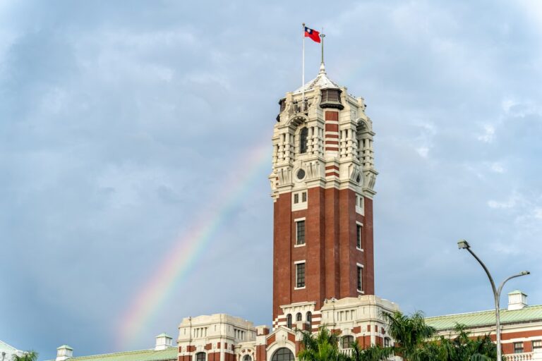Taiwan’s Democracy | Elementary ESL Reading Worksheet PDF