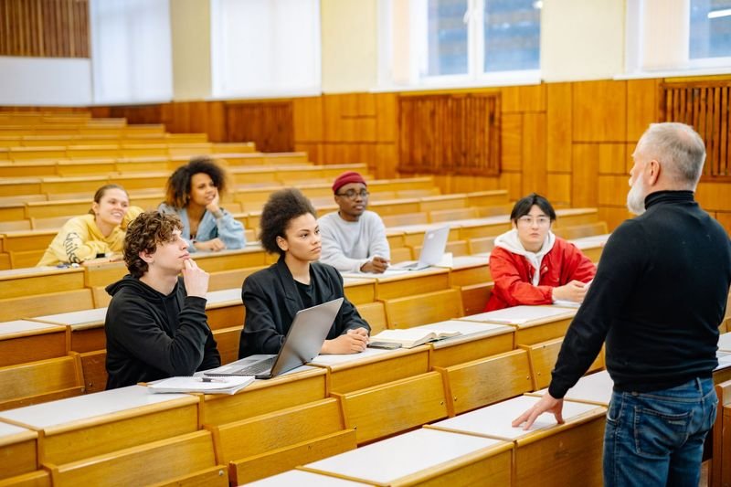 Relaxed ESL classroom discussion reducing foreign language anxiety