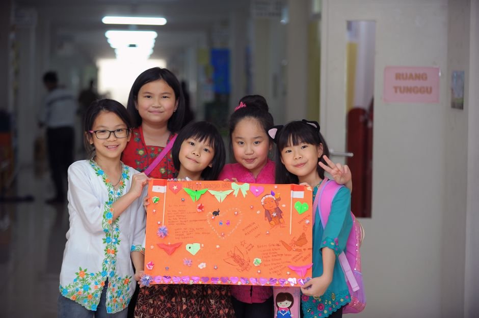 ESL students presenting project to an audience beyond the teacher